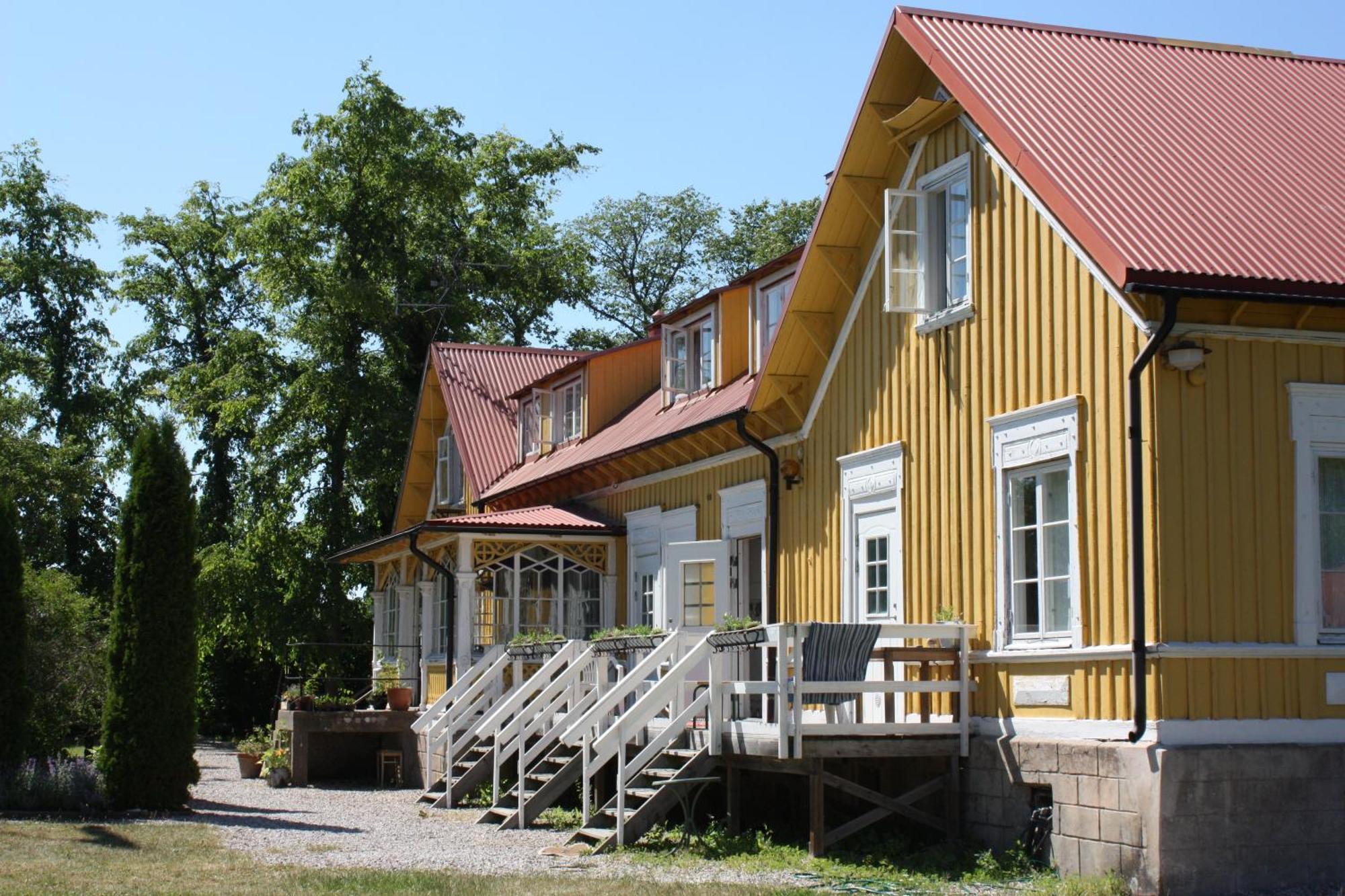 Gula Honan Guest House Ronehamn Exterior photo